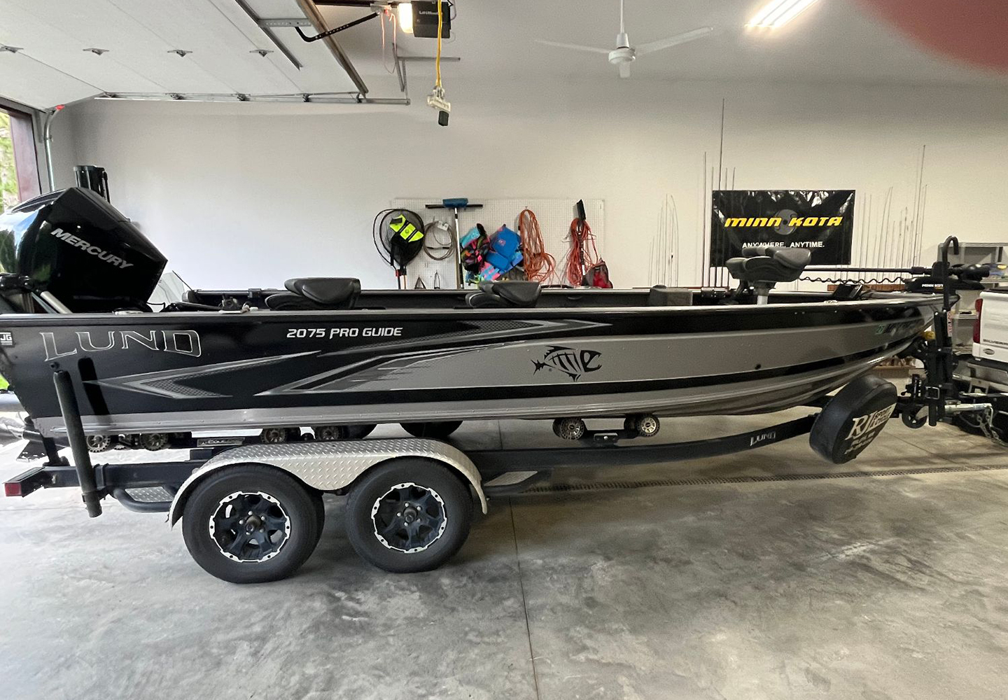 Vern Valiant's 2020 Lund 2075 Pro Guide image of Vern Valiant's 2020 Lund 2075 Pro Guide for sale